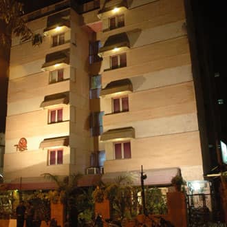 https://imgcld.yatra.com/ytimages/image/upload/t_hotel_yatra_city_desktop/v1464466078/Domestic Hotels/Hotels_Ahmedabad/Hotel Nest/HO_h0YciP.jpg